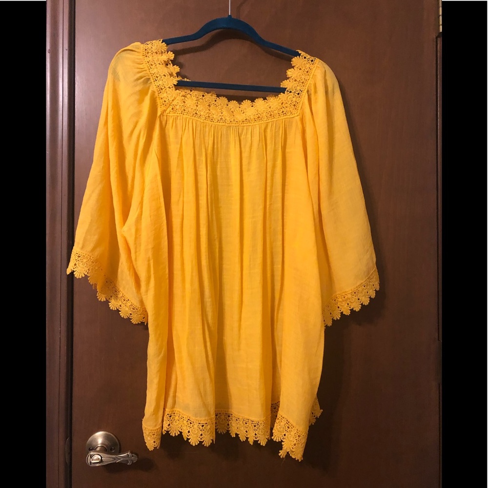 Plus size- Yellow crinkle top with crochet Trim